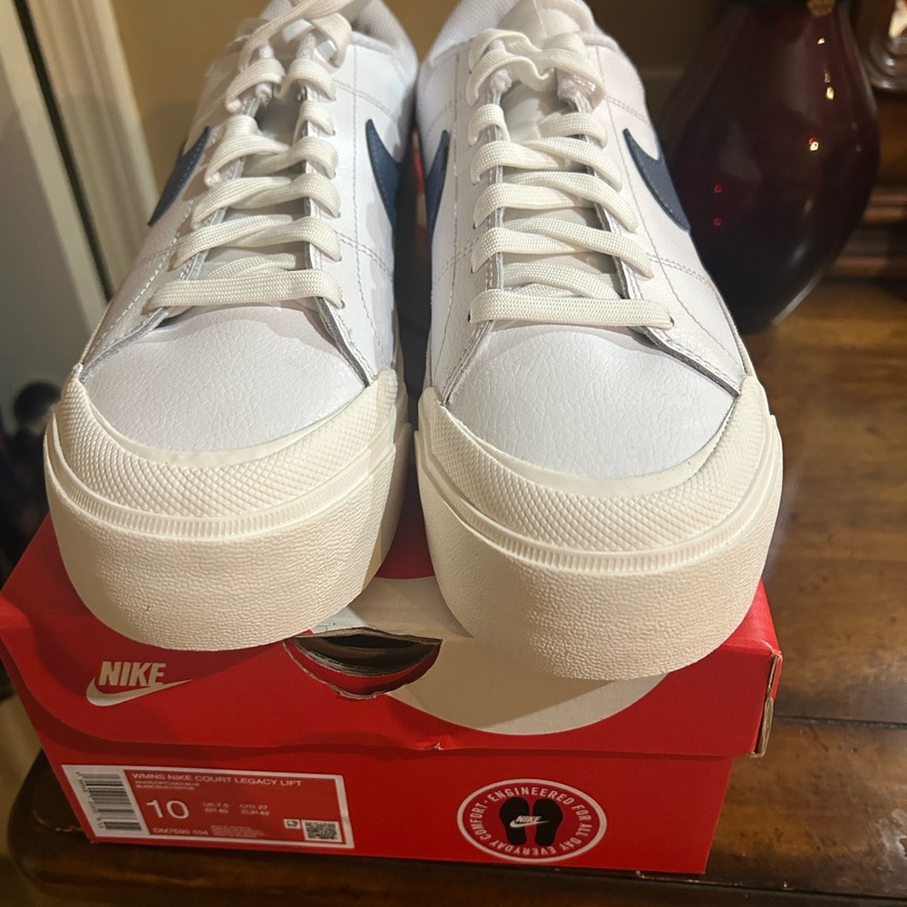 Nike White and Blue Sneakers